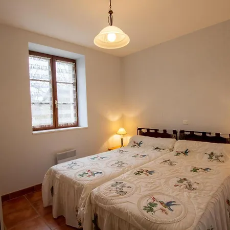 Сasa de vacaciones Maison De Charme Au Calme Proche Sarlat Avec Cheminée Et Terrasse - Fr-1-616-151 *