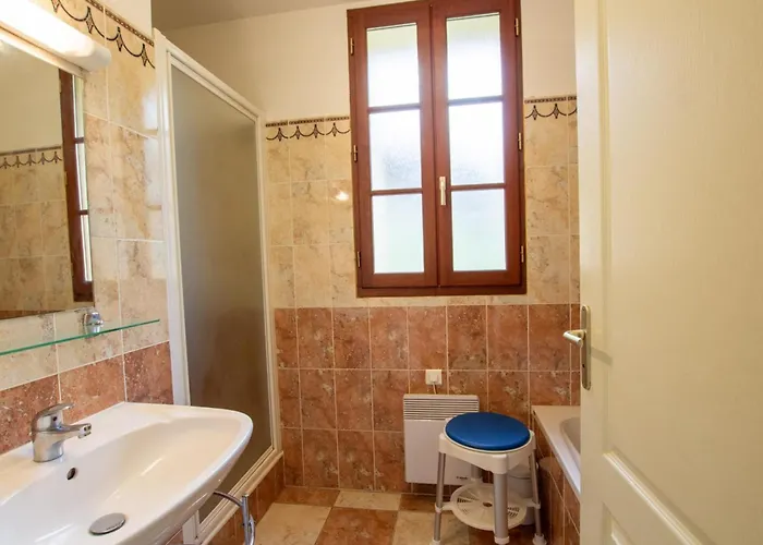 펜션 Maison De Charme Au Calme Proche Sarlat Avec Cheminee Et Terrasse - Fr-1-616-151